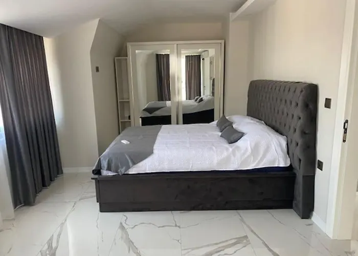 Retro 13 3+1 Apartment Alanya