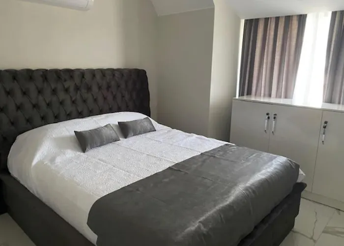 Retro 13 3+1 Apartment